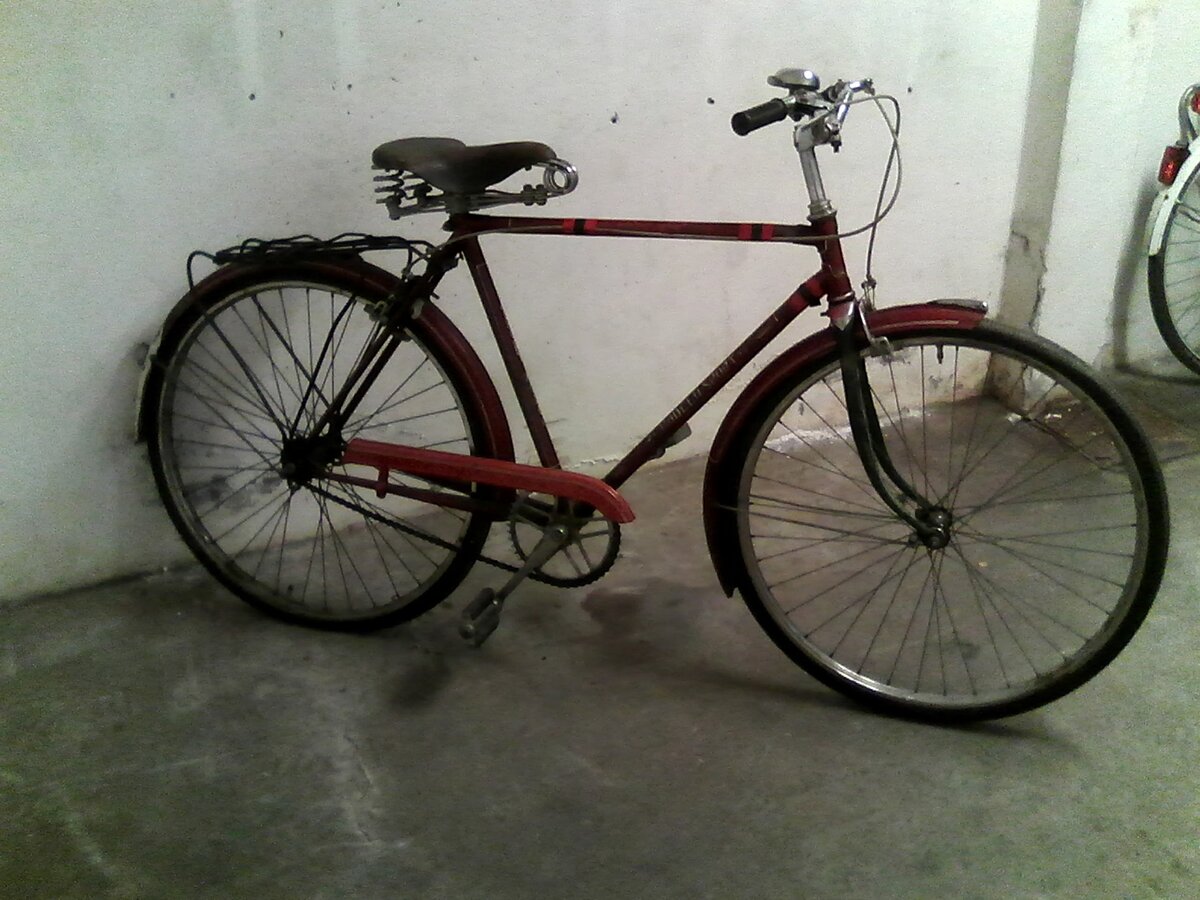 Bicicleta Sport Model bordô com selim de couro original