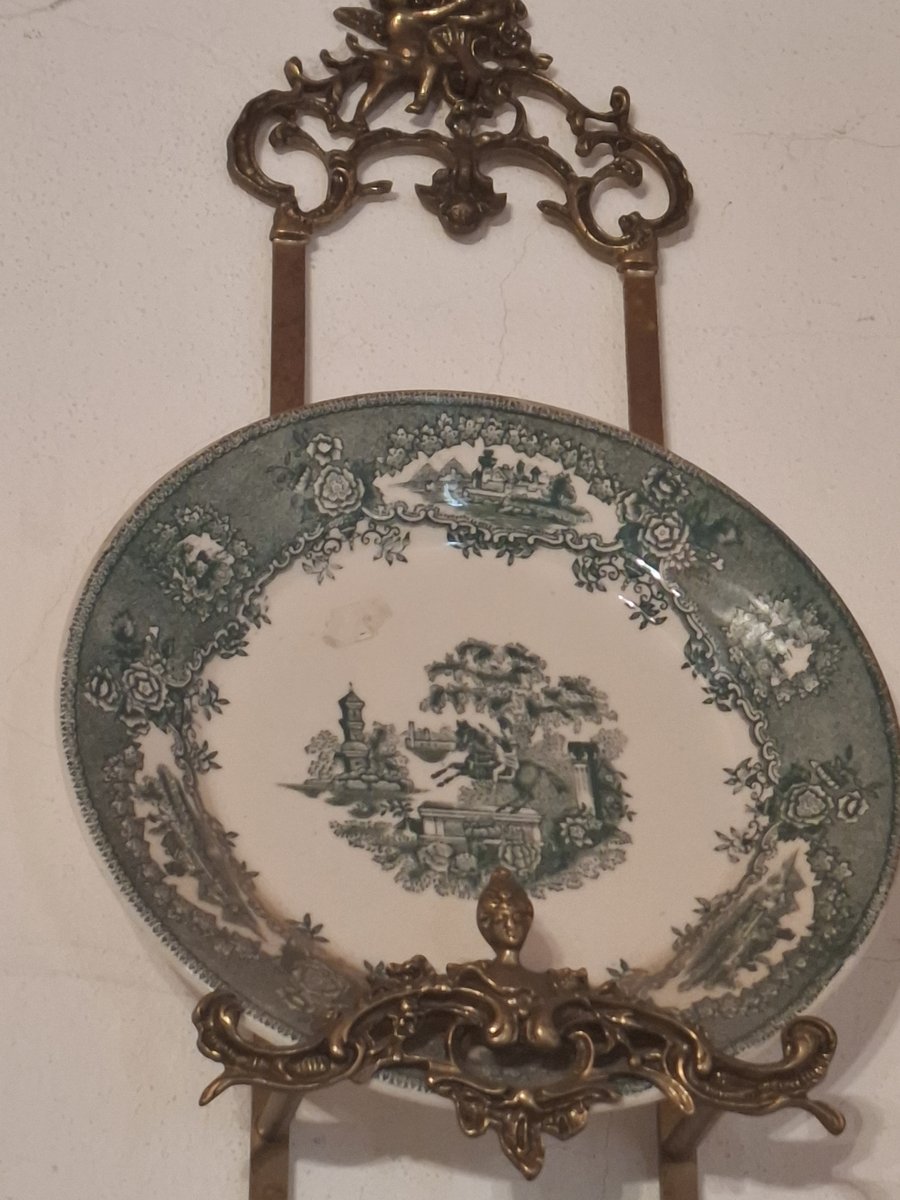 Prato decorativo de parede com cena de cavaleiro, tom verde