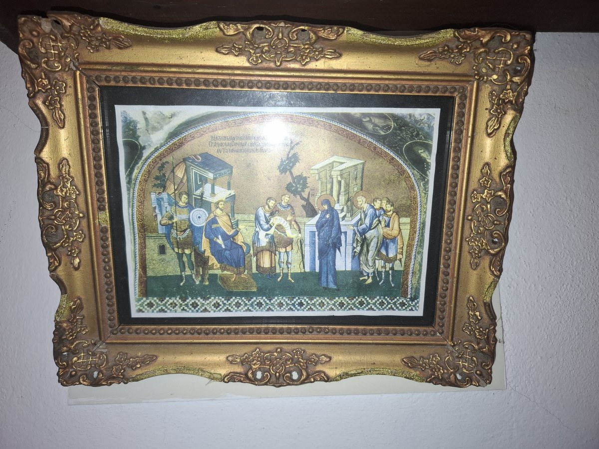 Reprodução emoldurada de mosaico bizantino com cena sacra, moldura dourada